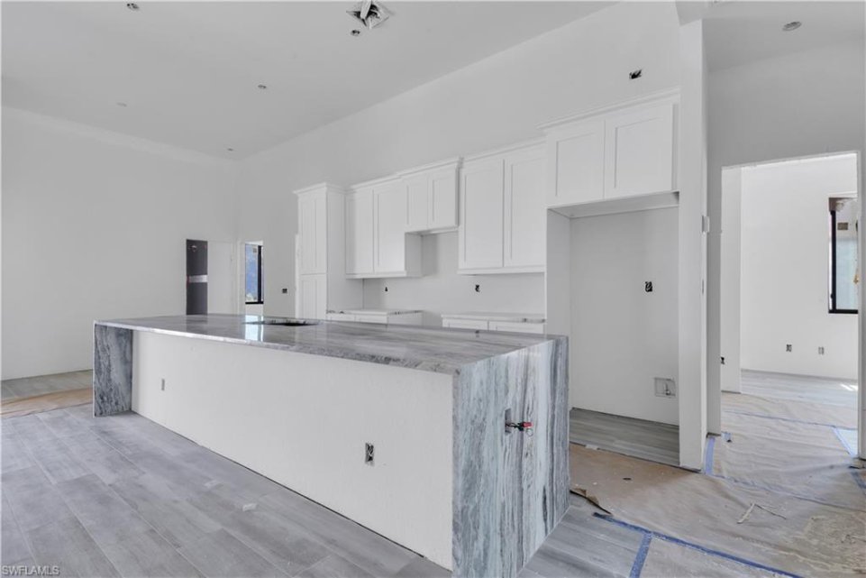 Luxury pool home with Gulf access - Neubau direkt am Golf - Hinz Real