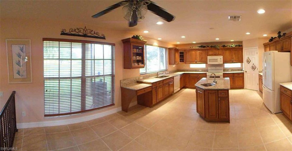 Exklusives Haus mit Zugang zum Golf - Hinz Real Estate Immobilien